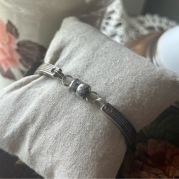 Vintage Silver Plated Spoon Bracelet with Magnetic Closure - Picture 4 of 9
